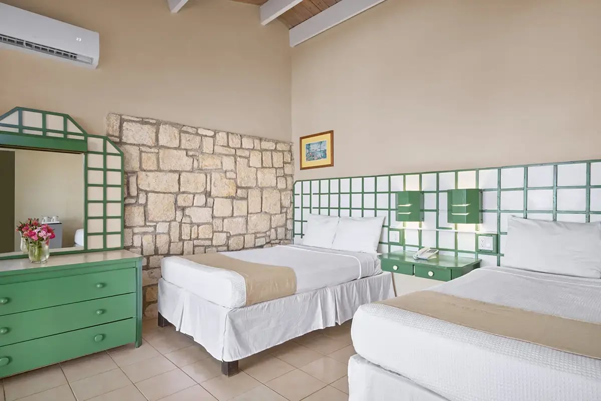 02-Hawksbill-Resort-Garden-Doubles-Interior-LowRes copy