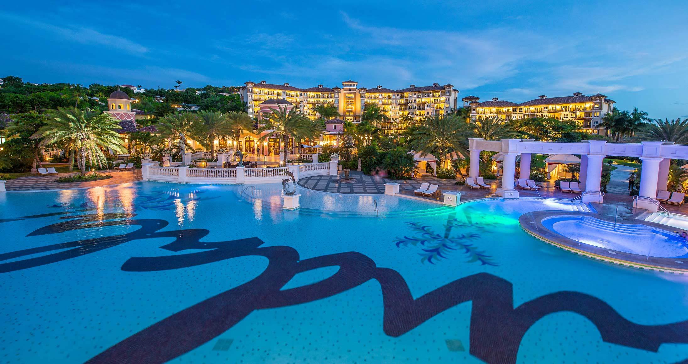 resort-size-mega